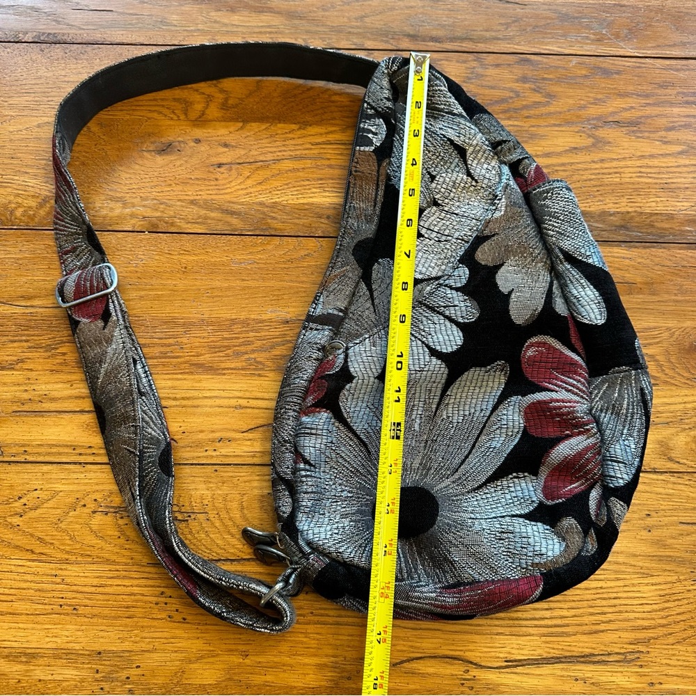 SOLD - AmeriBag Healthy Back Bag Crossbody Sling in Floral Woven Tapestry - Picture 3 of 17